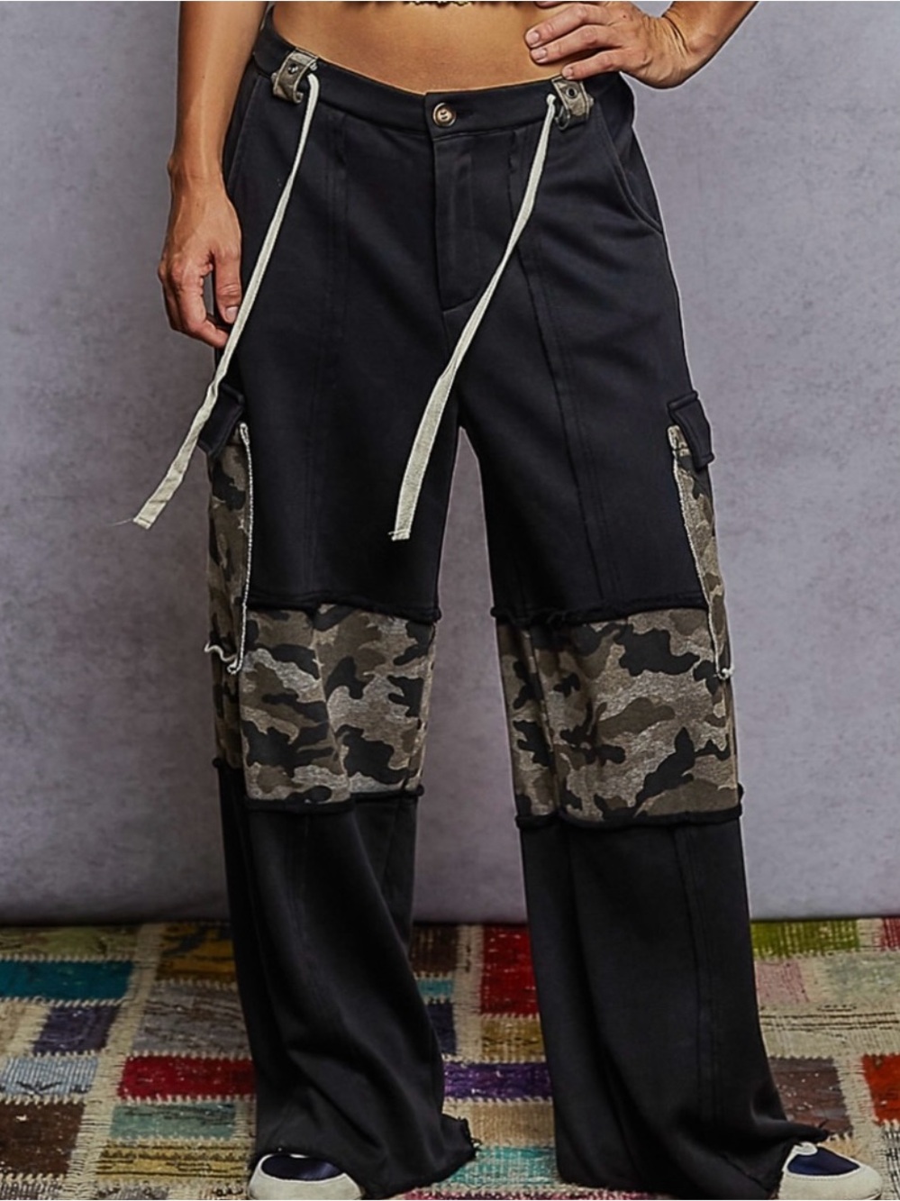 NWOT POL French Terry Camo Cargo Pants size Medium